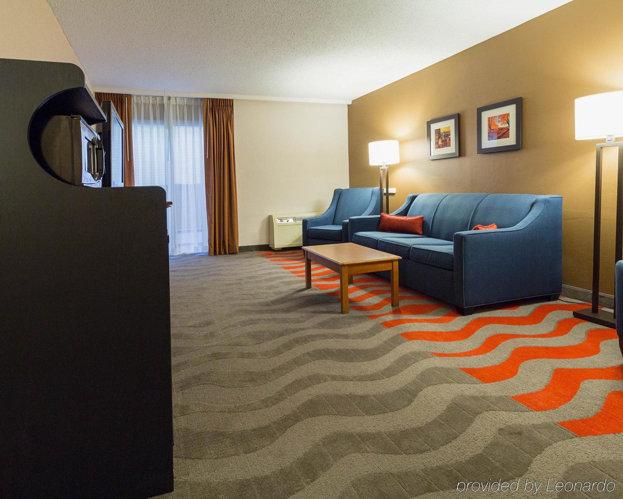 Comfort Inn & Suites Airport シラキュース エクステリア 写真