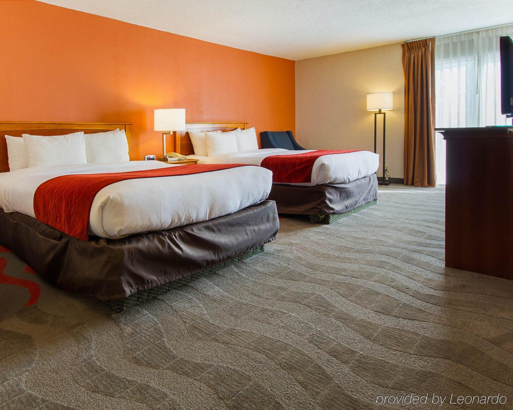 Comfort Inn & Suites Airport シラキュース エクステリア 写真