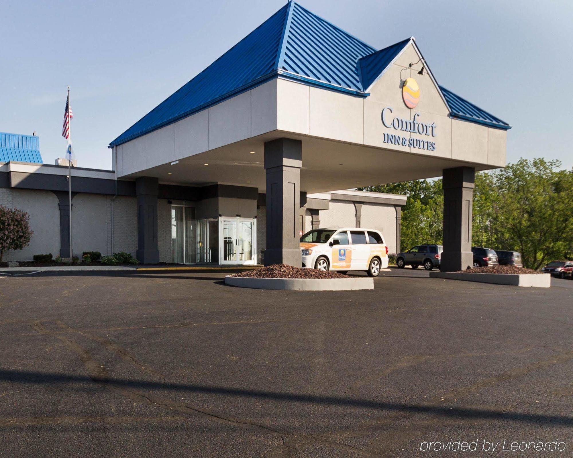 Comfort Inn & Suites Airport シラキュース エクステリア 写真